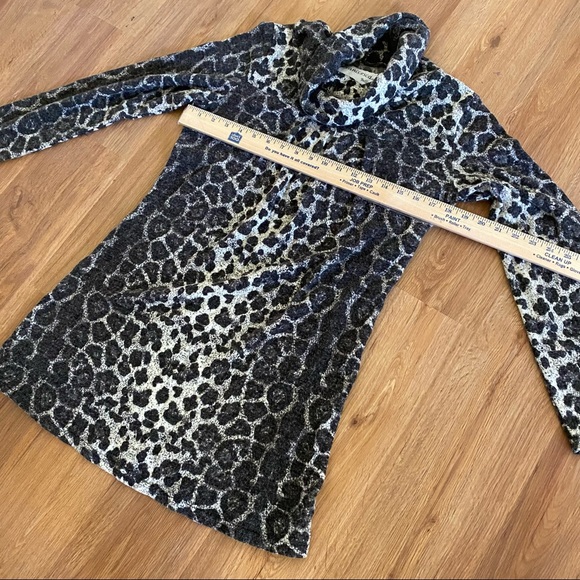 Mob Wife OG Punk Animal Print Cowl Neck Tunic Sweater Size Small - Picture 11 of 12